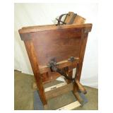 VIEW 2 OTHERSIDE CORN SHELLER 