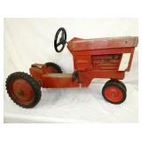 VIEW 2 OTHERSIDE INTERNATIONAL TRACTOR 