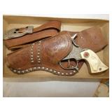 VIEW 2 RANGER HOLSTER W/ PISTOL 