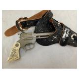 VIEW 2 CLOSEUP HOPALONG CASSIDY SET 