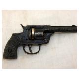 6 SHOOTER CAP PISTOL 