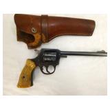 H&R 922 REVOLVER W/HOLSTER 
