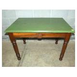 48IN OAK KITCHEN TABLE 