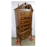 VIEW 3 W/CLAW FEET BASE 