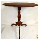 28 TALLX21 1/2 18TH CENTURY TABLE 