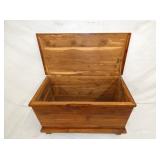 VIEW 2 CEDAR BLANKET BOX 