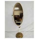 VIEW 2 CLOSEUP SHAVING MIRROR 