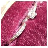 VIEW 2 CLOSEUP SET 14KT WHITE GOLD 