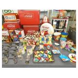 TIN LIHTO TOYS, TEXACO PUMP GLOBE ETC 