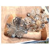 VICT. LIGHT FIXTURES 