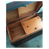 VIEW 2 INSIDE W/ TRAY 