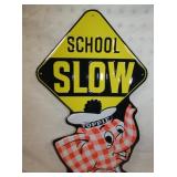 VIEW 2 CLOSE UP TOP SLOW SCHOOL