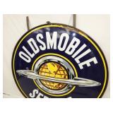 VIEW 6 CLOSEUP SIDE 2 OLDSMOBILE