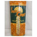 VIEW 2 CLOSEUP EMB. BOTTLE THERM.