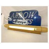 VIEW 3 LIGHTED ARROW SHIRTS DISPLAY