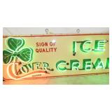 VIEW 5 69X24 PORC. CLOVER ICE CREAM NEON