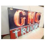 VIEW 2 58X32 NEON W/ 4IN CAN