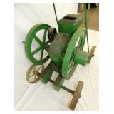 VIEW 6 JOHN DEERE HIT & MISS ENGINE