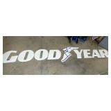 VIEW 5 PORC. GOODYEAR SIGN