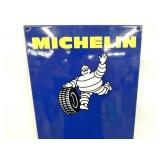 VIEW 2 CLOSEUP 13X33 PORC. COOKIE CUTTER