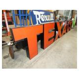 VIEW 4 LEFTSIDE TEXACO LETTER SIGN