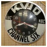 VIEW 2 CLOSEUP ABC/NBC CHANNEL CO. CLOCK