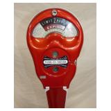 VIEW 2 CLOSEUP PARKING METER