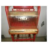 VIEW 3 CLOSEUP UNUSUAL STATION RACK