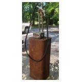 VIEW 2 CLOSEUP GAS PUMP