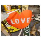 VIEW 5 CLOSEUP SPINNER SIGN