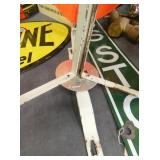 VIEW 6 BASE SPINNER SIGN