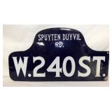 VIEW 3 SIDE 2 STEET SIGN PORC.