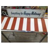 VIEW 2 CLOSEUP STORE TOPPER