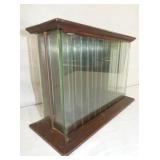 VIEW 2 SIDE VIEW GLASS DISPLAY