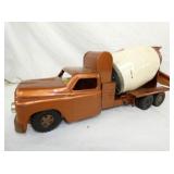 VIEW 2 CLOSEUP SIDE 2 CEMENT TRUCK