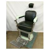 KOKEN GREEN PORC. BARBER CHAIR