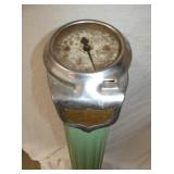 VIEW 2 CLOSEUP EARLY COIN OP SCALES