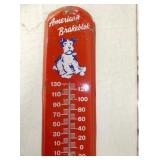 VIEW 2 CLOSEUP 8X36 W/ DOG