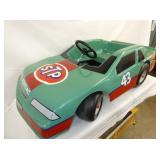 VIEW 2 CLOSEUP FRONT PEDAL CAR