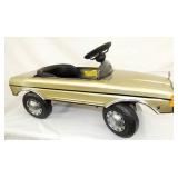 650 JS BATTERY OP CAR 36X14