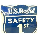 VIEW 2 CLOSEUP US ROYAL