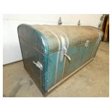 VIEW 2 CLOSEUP AUTOMOTIVE TRUNK