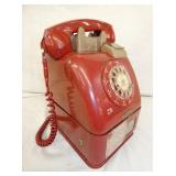 VIEW 2 CLOSEUP PHONE