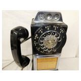 VIEW 2 CLOSEUP PHONE