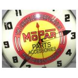 VIEW 2 CLOSEUP CLOCK