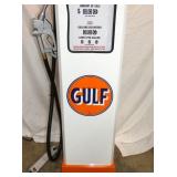 VIEW 3 CLOSE UP FRONT GAS PUMP