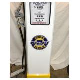 VIEW 3 CLOSE UP FRONT GAS PUMP