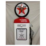 VIEW 5 MODERN METAL GAS PUMP