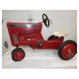 INTERNATIONAL PEDAL TRACTOR