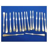 171 GRAMS STERLING HOLDERS/PICKS